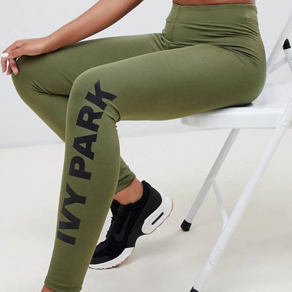 IVY PARK Pants - Ivy park moss leggings